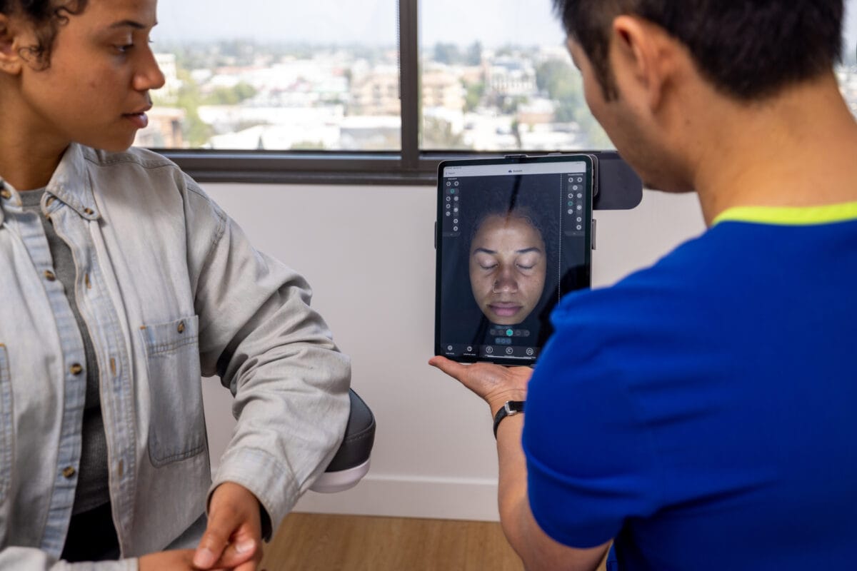 OBSERV 520x digitales Hautanalysesystem und dermale Tiefendiagnostik